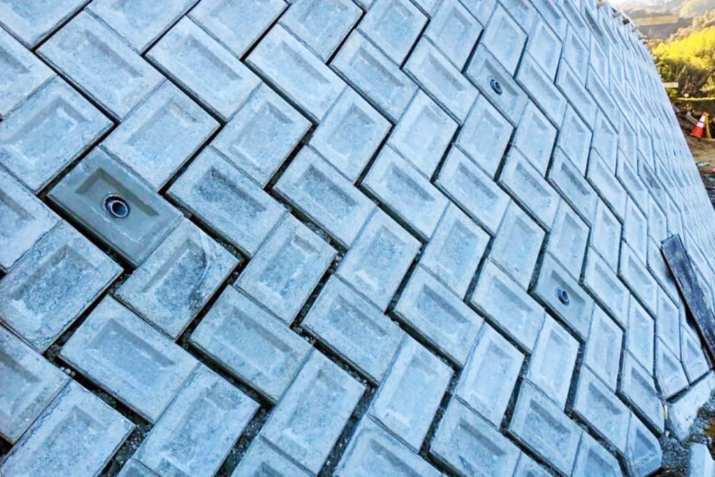 ブロック積